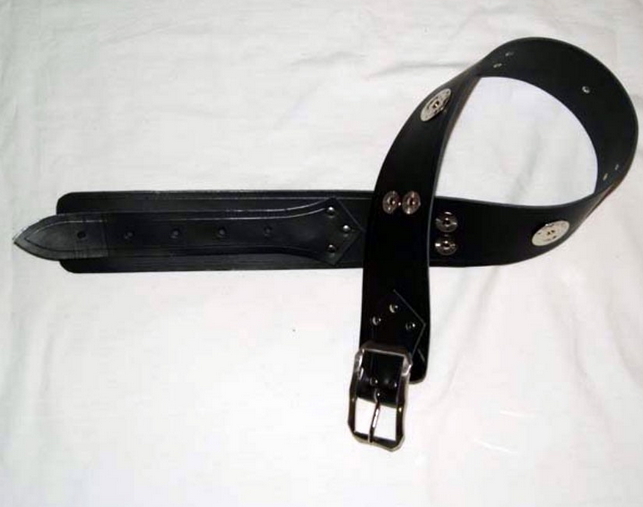 Cinturón medieval - Toallas y chanclas de verano con estampados medievales y de época