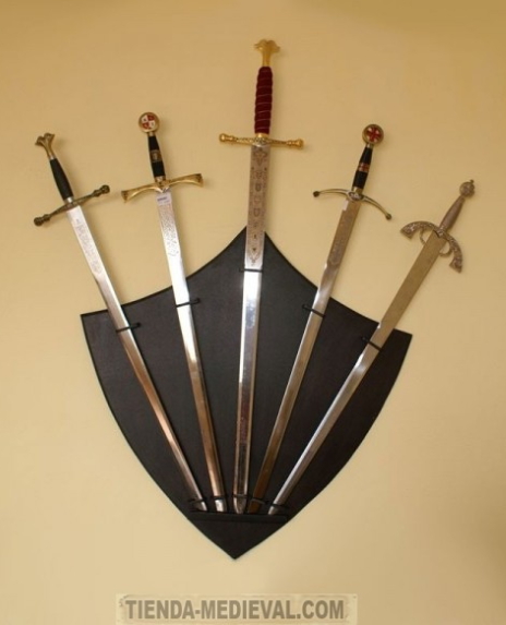 Panoplia para colgar 5 espadas - Paredes decoradas al estilo medieval