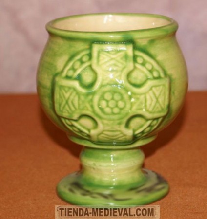 Cáliz medieval de cerámica 424x450 - Réplicas de cerámica medieval