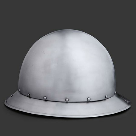 Capelina medieval - Tipos de cascos medievales