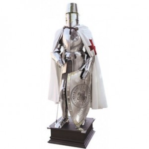 armadura de los caballeros templarios con cruz en el pecho 300x300 - Corona y Armadura Rey Medieval