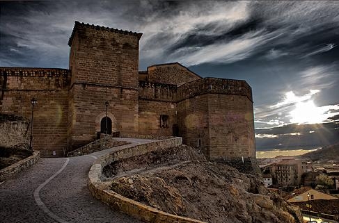 mora - Castillo Mora de Rubielos
