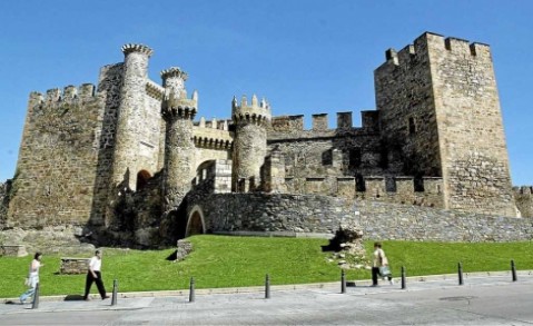 1312210278 0 479x293 custom - Castillo Templario de Ponferrada