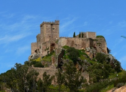 CASTILLO DE ALBURQUERQUE - El Castillo de Alburquerque