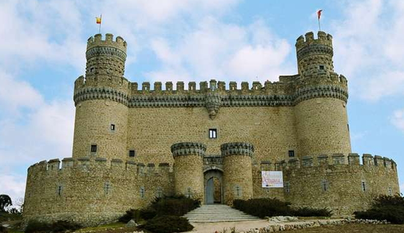CASTILLO DE LOS MENDOZA FACHADA - Castillo de Monterrei