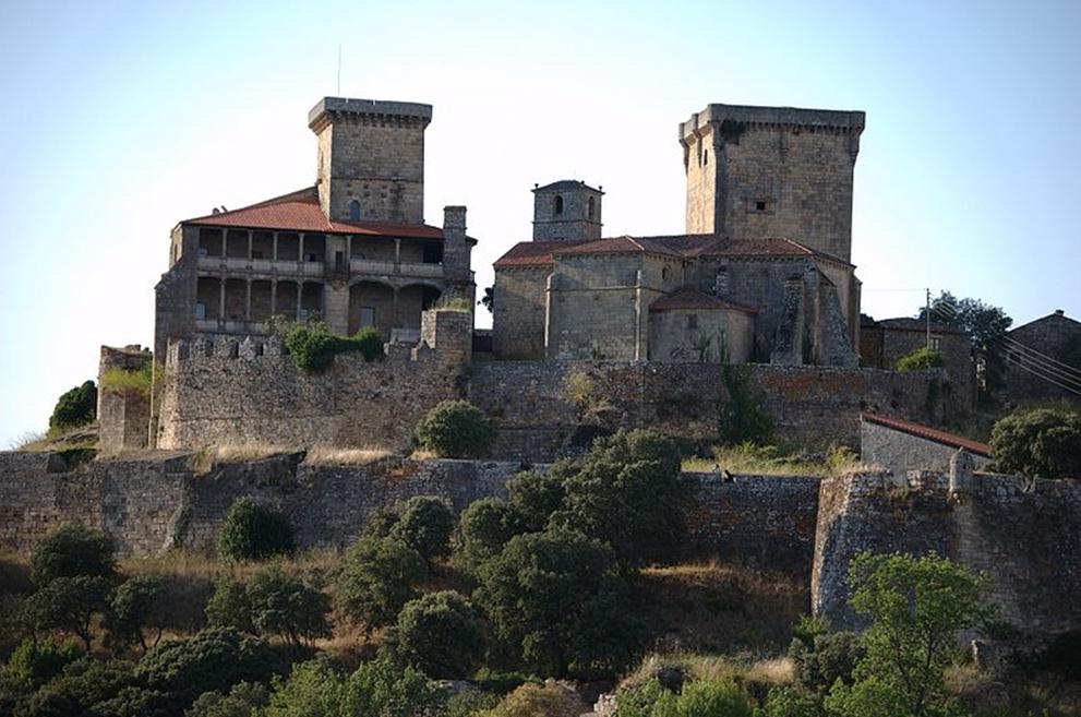 CASTILLO MONTERREI - Castillo de La Mota