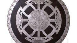 Escudo vikingo madera y acero 250x141 - Mosaicos Azulejos con Escudos Heráldicos