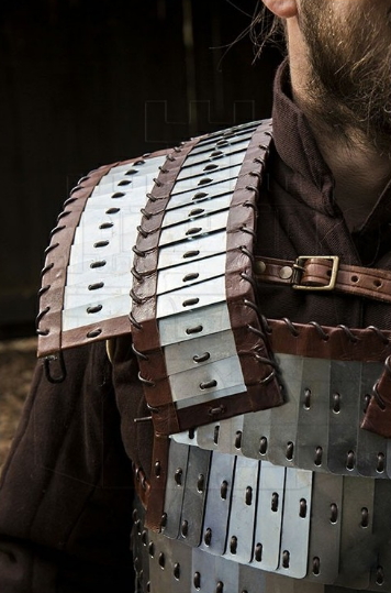 armadura-vikinga-ajustable-cuero