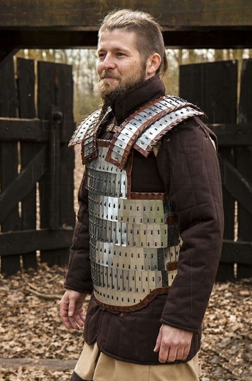 Armadura vikinga ajustable - La armadura en la época medieval