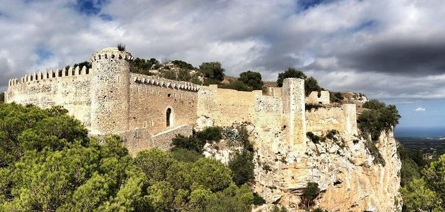 CASTILLO SANTUERI - El Castillo Templario de Monzón