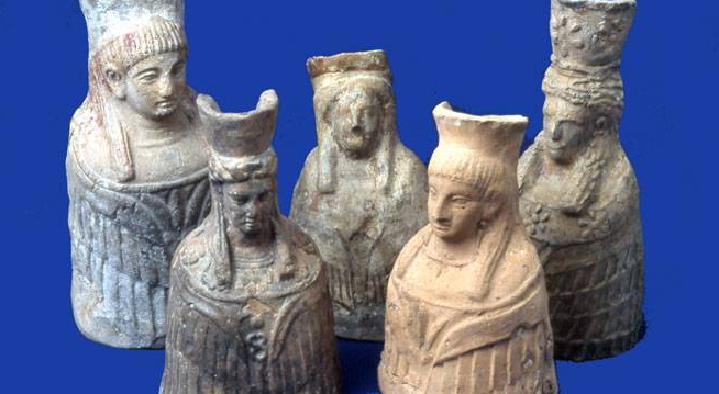 Figuras fenicias en Ibiza