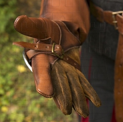 Protector medieval manos