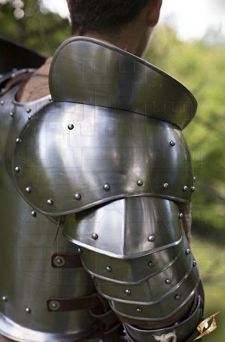 Hombreras de guerrero medieval - Hombreras del guerrero medieval