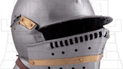 Casco Burgonet siglo XVI 250x141 - Protectores acolchados para cascos medievales