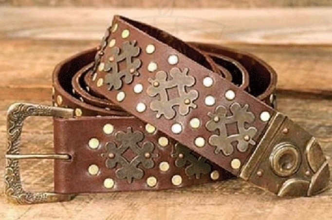 Cinturón medieval con tachuelas - Cinturones medievales, romanos, celtas, vikingos y piratas