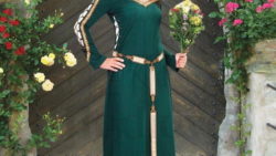 Vestido Medieval Castleford 250x141 - Vestidos largos Góticos de mujer