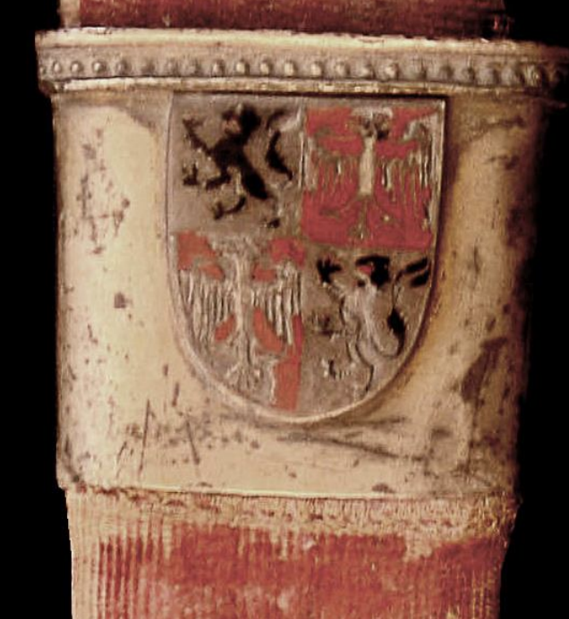  Escudo de Armas en Espada del siglo XIII