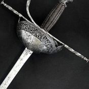 Image 010 175x175 - Espada de Conchas, puño hueso, Tomás de Ayala (siglo XVII)